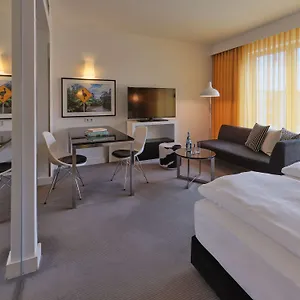 **** Aparthotel Adina Hackescher Markt Germania