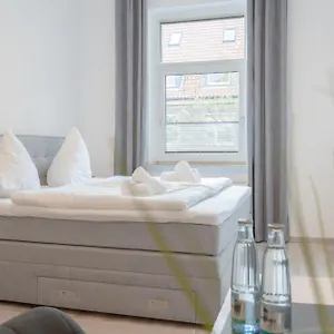 Modernes In Lage Komfortabel Eingerichtet Mit Arbeitsplatz Und Kueche - Geibelsuite Apartment Hannover